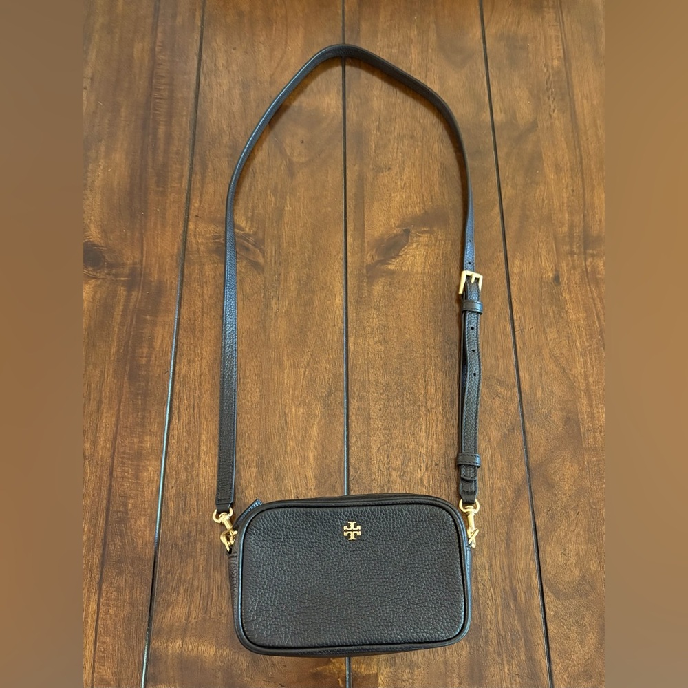 Tory Burch Blake mini camera bag